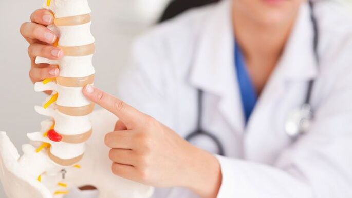 vysvetlenie bedrovej osteochondrózy na modeli chrbtice